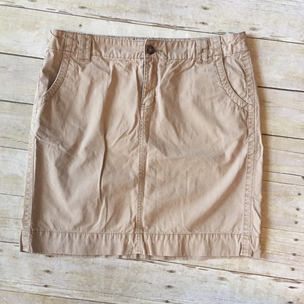GAP khaki skirt